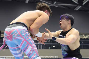 【新日本・ＢＯＳＪ】SHO〝千葉ディスり〟の天罰で黒星発進　次はYOH戦「また秒殺してやるよ」