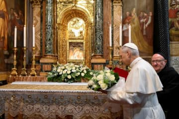 新教皇、ローマ近郊聖堂に　選出後初の訪問先