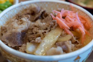 27歳男性 すき家で ”超大量”『無銭飲食』注文金額が話題に「そんな食べれるか？！www」「お店の人ももっと前に気づこうよ…」