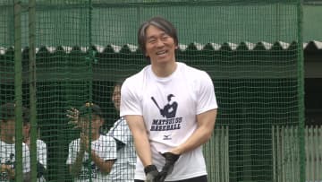 今年51歳の松井秀喜氏　打撃投手で350球「（体は）大丈夫ではない」子どもたちの前で柵越えも披露
