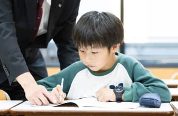 日能研 西宮北口駅第2教室、「読解力＋作文力育成講座 読み書きラボ」を開講