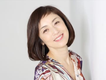 高岡早紀、14歳娘と2人旅「姉妹にしか見えません」「いつの間にかママよりも大きく」「2人とも綺麗」