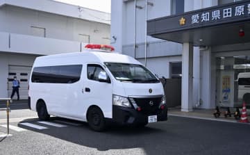 就寝時狙い、祖父母襲ったか　遺体はパジャマ姿