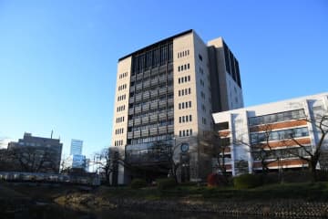 風俗営業疑いで准教授逮捕、富山　メンズエステ店経営に参画