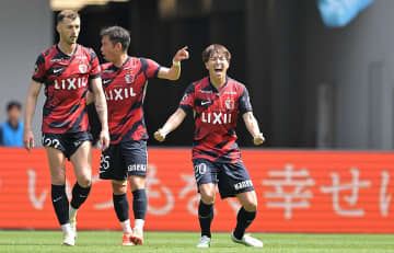舩橋佑のJ1初ゴール＆田川弾で鹿島がACLE準優勝の川崎Fに逆転勝利！6連勝で首位を快走【明治安田J1リーグ第16節】