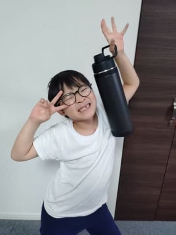 山田花子、誕生日プレゼントを貰って大喜びしていた次男「今時の子やね」