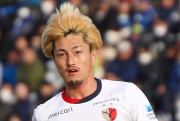 川崎から2アシストの鈴木優磨「今年の鹿島は強いんだというメッセージになった」。“激走”フル出場に「足つりすぎて、ペンギンみたいになりました」