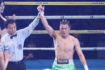 「お母さん、ありがとう！」　母の日に2度ダウン圧勝TKO、25歳堤駿斗がSフェザー級世界挑戦へ