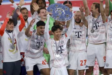 「日本のスターを獲得したい」独王者バイエルンが“お買い得”な日本代表戦士の補強に本腰と現地報道！「最初の交渉は行なわれた」