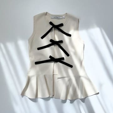 【GU × rokh】即買い必至！「甘めトップス」
