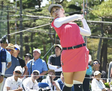 21歳ルーキー・都玲華が披露した「スターの適性」  父・英樹さん明かす〝18番の強さ〟