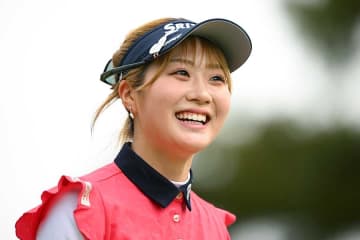 「こんなんファンになる」　週末女子ゴルフで21歳新人の“歓喜の舞”が話題「何回も観ちゃう」