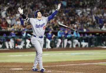 大谷が12号3ランHRの決勝打！ドジャースが乱打戦制す！佐々木は5回途中5失点で降板【MLB】