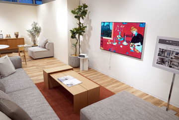 パナソニックが提案する「リビングにおける新しいくらしスタイル」とは？ レイアウトフリーテレビやウォールフィットテレビ活用法を解説