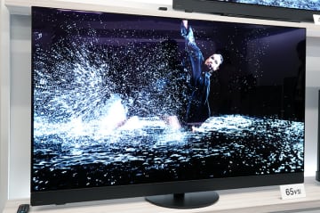 パナソニック、高コントラスト化した最新世代パネル搭載の4K有機ELテレビ「Z90B」。“前向きスピーカー”で音質も進化