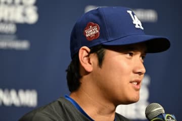 大谷翔平選手、家族3人手つなぎを公開⇨ファン「幸せがにじみ出ている」　妻・真美子さん初の「母の日」に