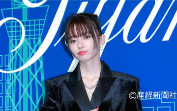 山本舞香の超絶スタイルに脱帽…『CalvinKlein』に身を包んだショットを披露