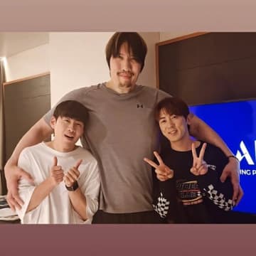 嵐・大野智ともドラマ共演した“韓流巨人”チェ・ホンマン、復帰宣言の近況…218cmの迫力は健在【PHOTO】
