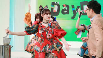 CANDY TUNE立花琴未 生放送中にラーメンの“湯切り”に挑戦で山里亮太が爆笑ダメ出し&TikTok10週連続1位の曲も生披露