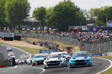 逆襲のBMW、王者ヒルがライト・トゥ・フラッグ達成。僚友2名も初優勝／BTCC第2戦