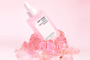 ONE THING、ローズ由来の“PDRNバクチオールセラム”を発売
