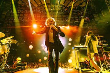 ベック、来日記念「My Favorites BECK! by NANO-MUGEN FES.」が公開