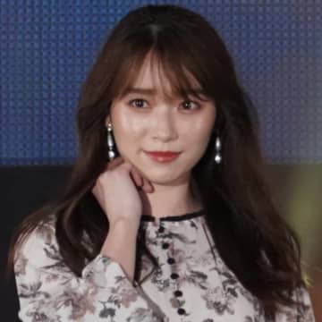 櫻坂46守屋麗奈、透明感あふれる微笑みSHOTにファンうっとり「お姉さん感やばい」「神々しい美しさ」