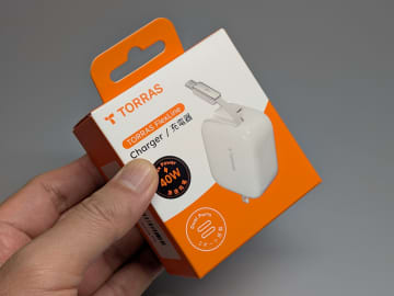 [本日の一品]ケーブル自動巻取に対応した最大40WのUSB PD充電器「TORRAS FlexLine」
