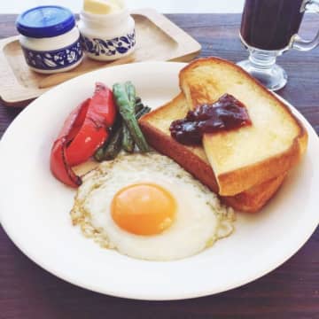 1つのフライパンで完成！時短＆おいしい「朝ごはんプレート」レシピ3つ