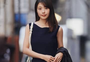 有村架純が選ぶ「肩肘張らないディナーファッション」はニットワンピ。一着で“ラク＆キレイ”が叶う！