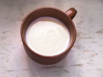 牛乳を温めても「膜」ができない裏ワザ！まさかこんなに簡単だったとは…！