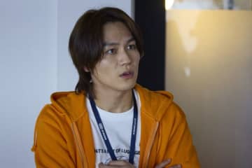 『人事の人見』第6話　“人見”松田元太らが働く日の出鉛筆で新卒採用試験が行われる