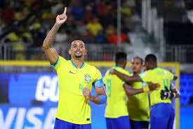 ビーチ・サッカーW杯でブラジルが7度目栄冠