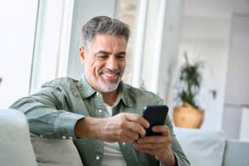 夫のスマホ代が「毎月1万3000円」もかかっています。見直すとどのくらい節約できるのでしょうか？