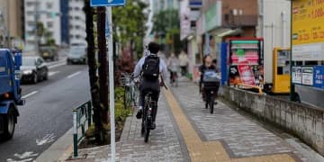 改正道交法「歩道走行アウト！」に自転車ユーザー困惑…「青切符・反則金」判断の意外な“ボーダーライン”とは