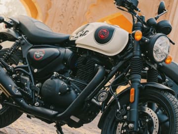 新型HUNTER 350発表　街を彩る新色＆快適機能で都会派ライダーに最適