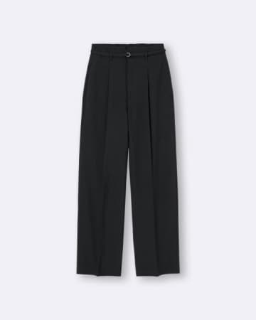 GUの黒パンツ、これだけは買って正解♡脚長見え＆きれいめ映えが叶う優秀すぎる1本！