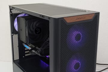 【最新自作計画】ファン4基標準装備に目を引く木製プレートで12,000円はお買い得!?MONTECH「XR WOOD」【新装第8回/通算第86回】特徴的なルックスと優れた実用性の本格派 text by 竹内 亮介