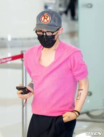 【PHOTO】G-DRAGON、ワールドツアーの東京ドーム公演を終えて韓国に到着
