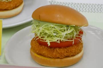 モスバーガー、海老カツ・海老フライを使った新作バーガー