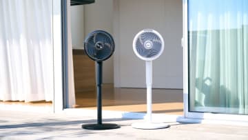コードレスで最大20m先まで届く大風量！使い勝手抜群、シャーク初の扇風機