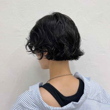 私の髪型、もしかして古い！？ 大人の大胆イメチェン →【ボブパーマ】がオススメ♡