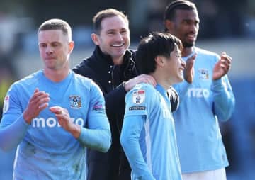 坂元達裕はチェルシー英雄のもとプレミア昇格を勝ち取れるか。クリスマス時点で17位コベントリーが逆襲完遂を目ざす【PO準決勝】