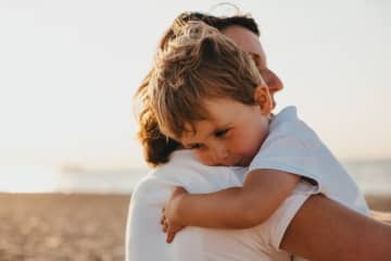【もう他人の目は気にしない】“いい親に見られたい症候群”を卒業するヒント5選