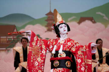 絶世の美しさ…吉沢亮、横浜流星ら吹替えナシの歌舞伎！新場面写真16点公開