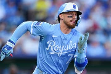 「今季３番目に速いタイム」MLB公式が“俊足強打の24歳内野手”に注目！「ホームからサードまで11.07秒で駆け抜けた」
