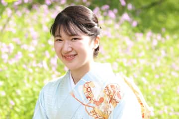 「今回は“辛口”です」愛子さま　ファッションライターが驚いた、園遊会2度目の和装ににじむ“心境の変化”
