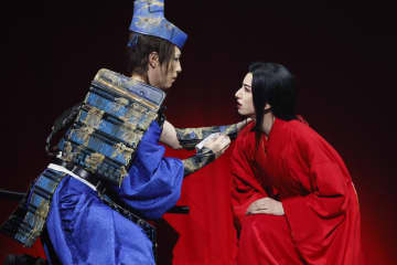 劇団☆新感線45周年興行・初夏公演 いのうえ歌舞伎【譚】Retrospective『紅鬼物語』が大阪公演初日開幕＆ライブビューイング［生中継］開催決定！