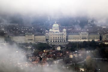 個人的信条より総意を優先　スイス連邦内閣の合議制とは