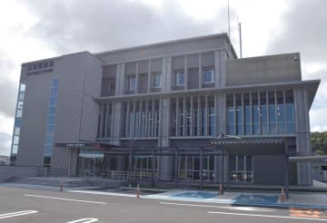 太田一高敷地内に2度侵入　容疑で水戸一高付属中教諭逮捕　元勤務先、4月に異動　茨城県警太田署【更新】